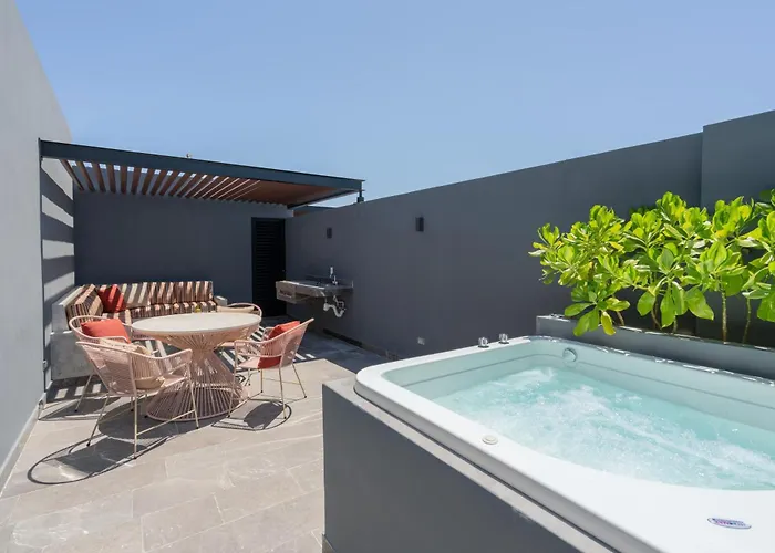 Terraza Privada Ph Con Jacuzzi Apartamento